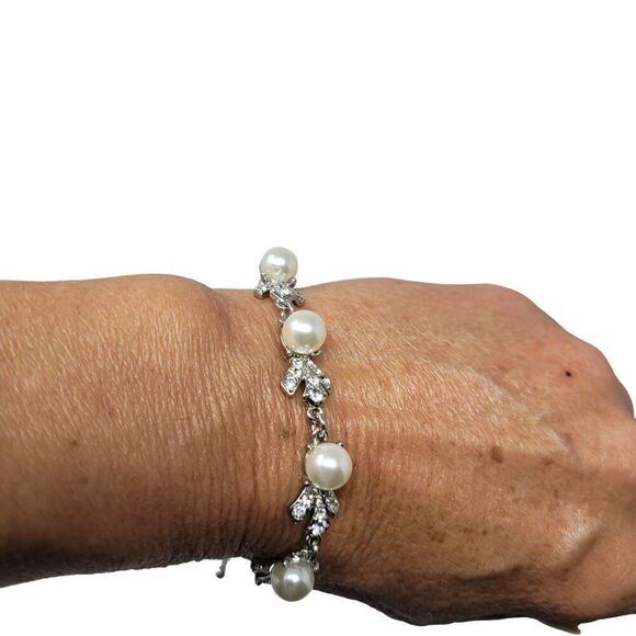 Charter Club Women's Bolo Slide Bracelet Silver Tone Faux Pearl Rhinestone - Picture 6 of 9